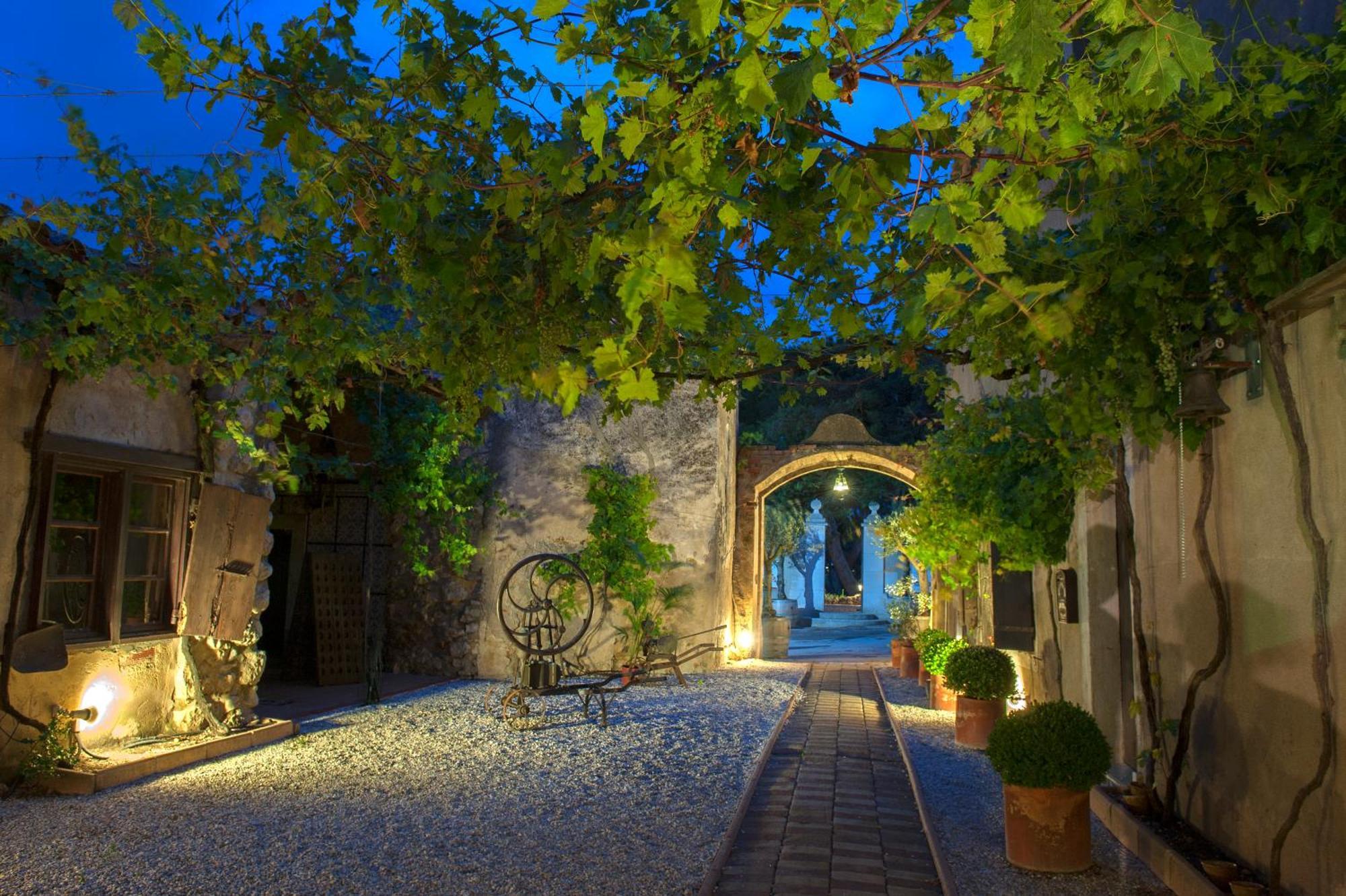 Chateau Le Bouis Груиссан Экстерьер фото